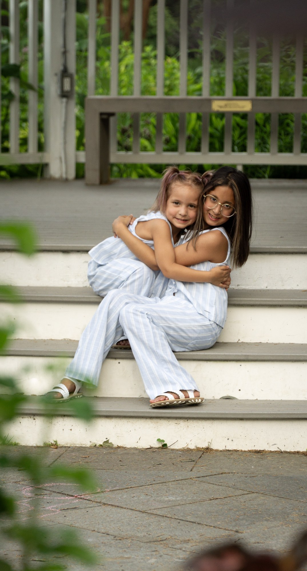 Outdoor family portrait session in Northern Virginia